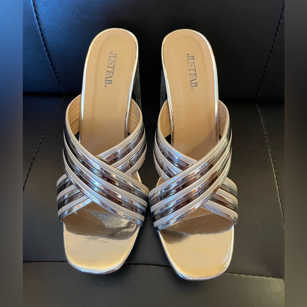 Women's Metallic Gold Heels - Size 10